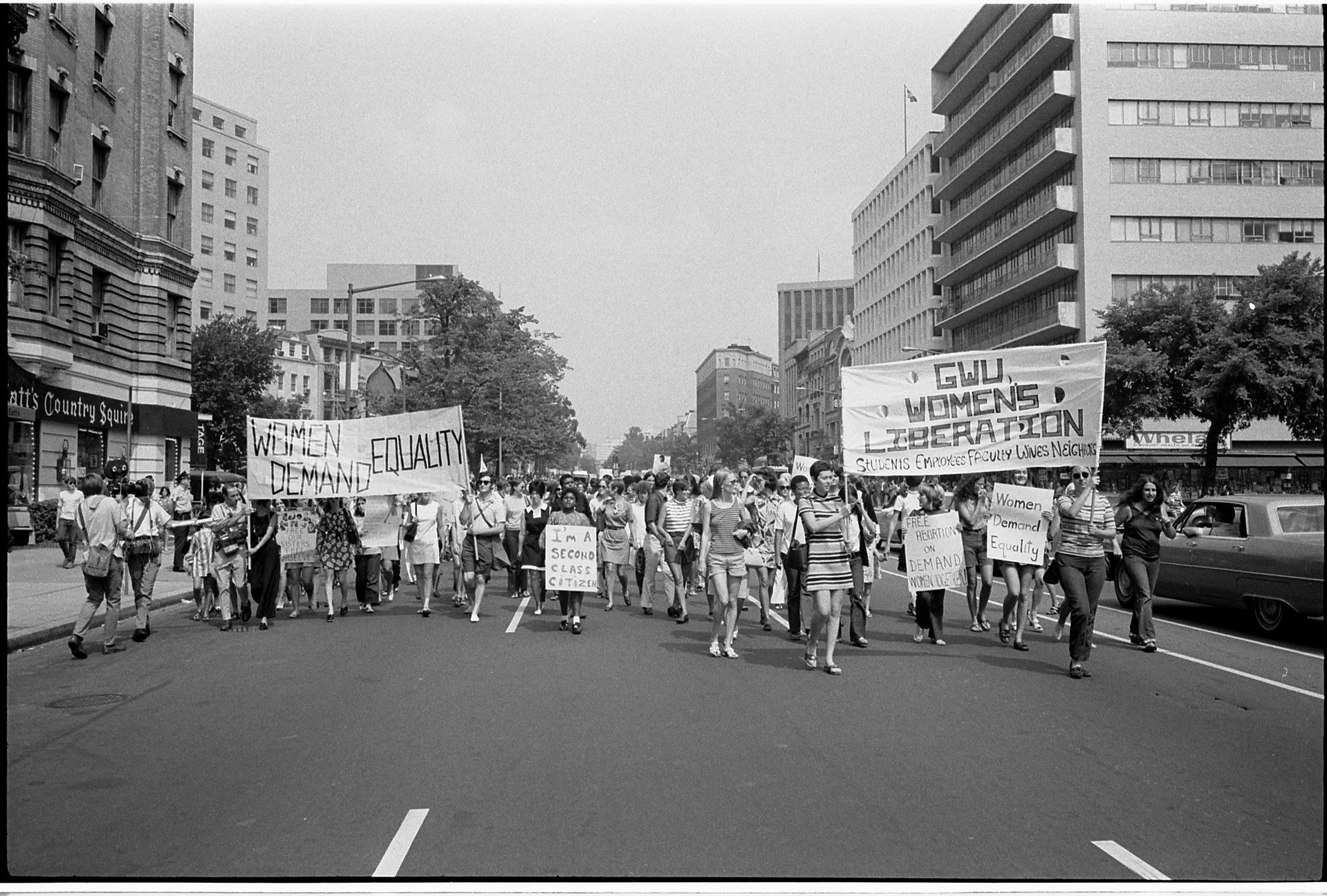 Imagem: coleção U.S. News & World Report da Biblioteca do Congresso dos EUA. Passeata feminista em Washington, D.C., em 1970. Tema: Revolução sexual.