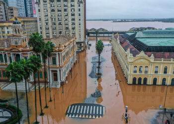 Porto Alegre, 03/05/2024, Prefeitura de Porto Alegre a esquerda e o Mercado Municipal a direita, alagados, após chuva intensa. Foto: Gilvan Rocha/Agência Brasil